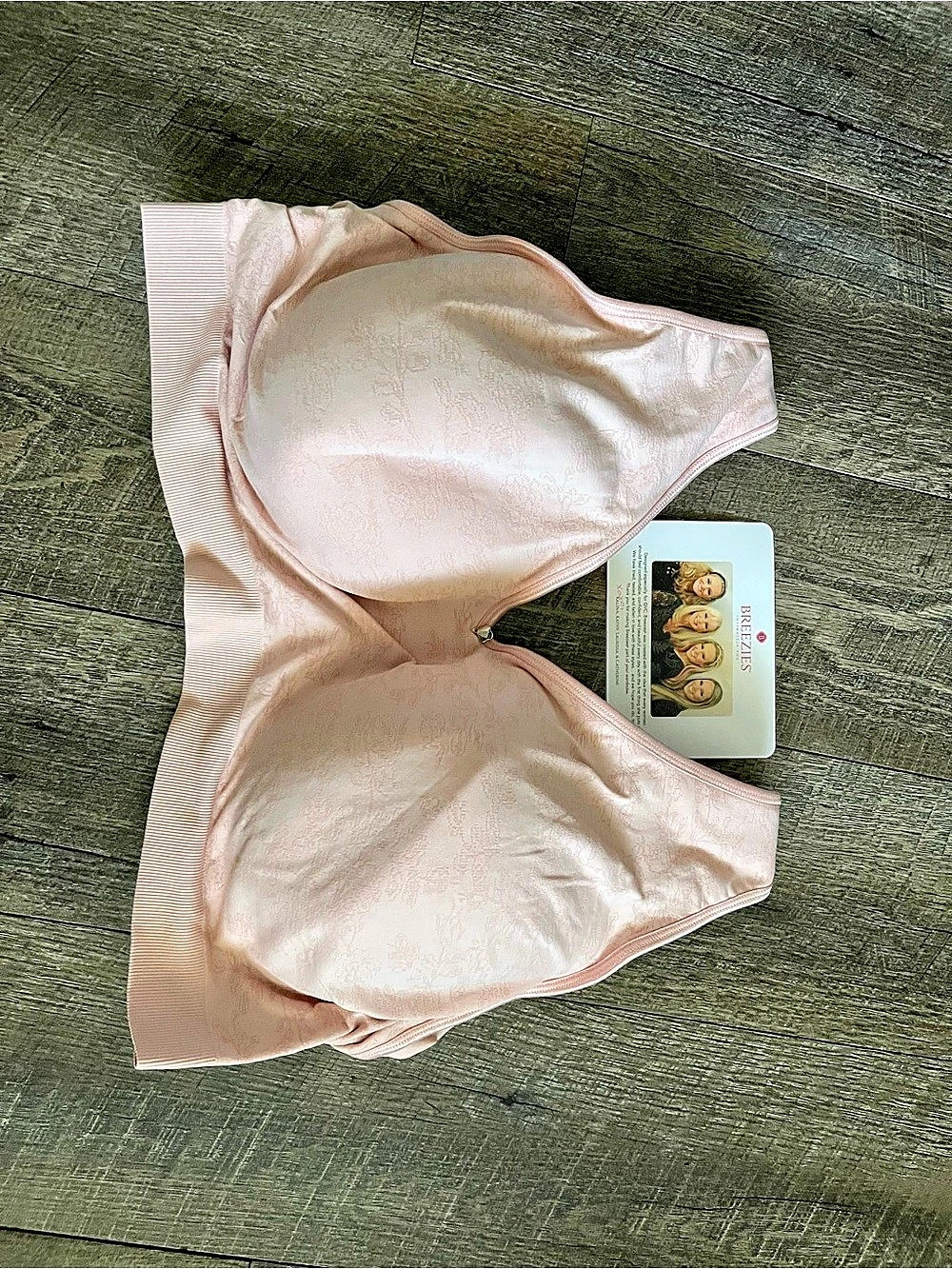 Breezies Jacquard Underwire Bra in Ballet Pink 44DD NWT